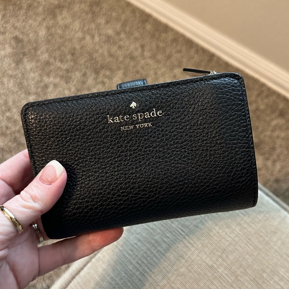 Kate Spade New York Medium Bi-Fold Wallet